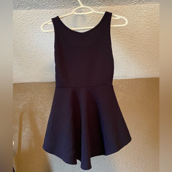 Discreet peplum top - S - Picture 5 of 5